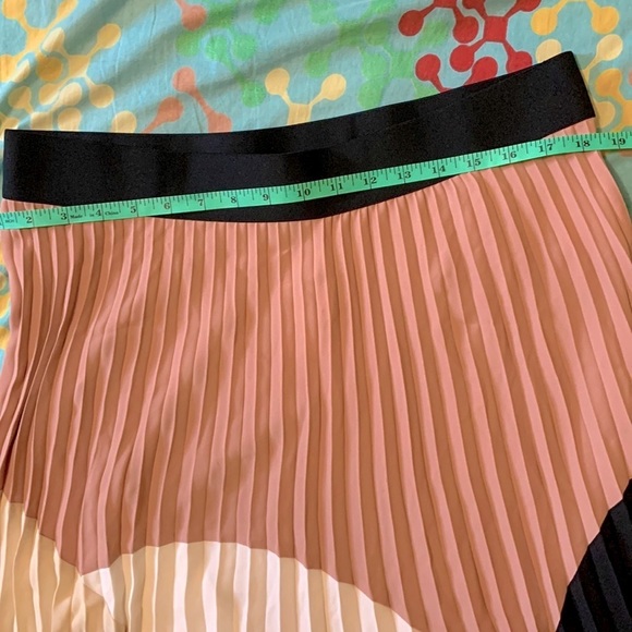 Alfani ladies Core Fashion multi neural skit - Picture 6 of 8